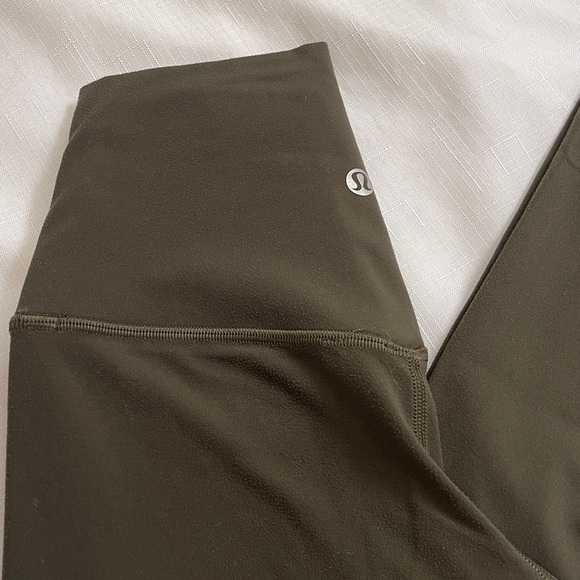 lululemon athletica olive green Leggings 28” inseam - Picture 5 of 6